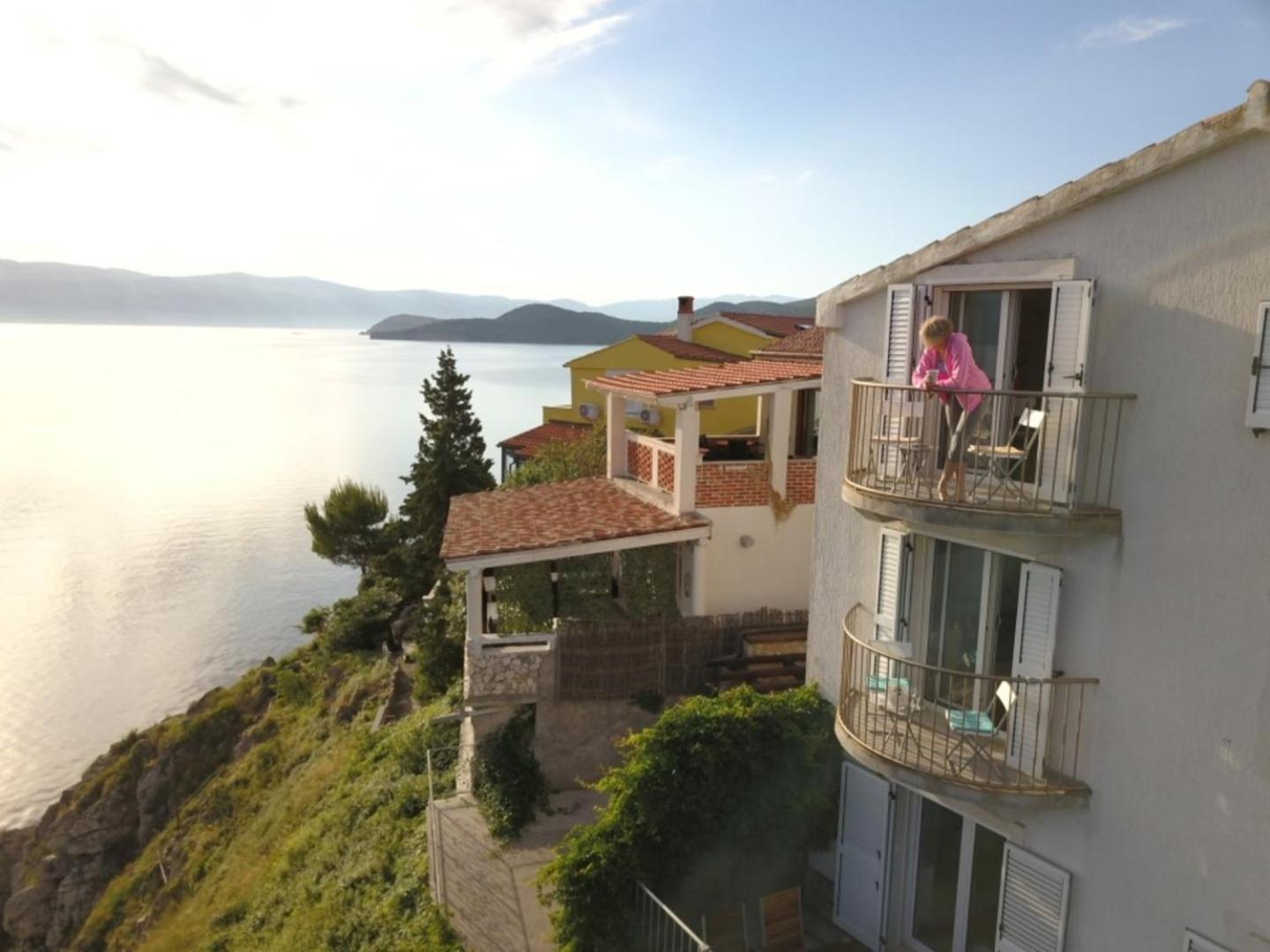 Vila Verbana Apartments Vrbnik  Exterior foto